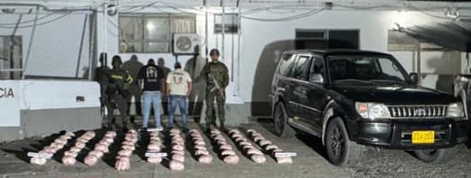 Dos personas capturadas y la incautación de 140 kilogramos de base de coca en zona rural de Balboa – Cauca