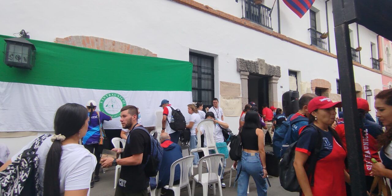 Sobre la ASAMBLEA PERMANENTE EN LA UNIVERSIDAD DEL CAUCA