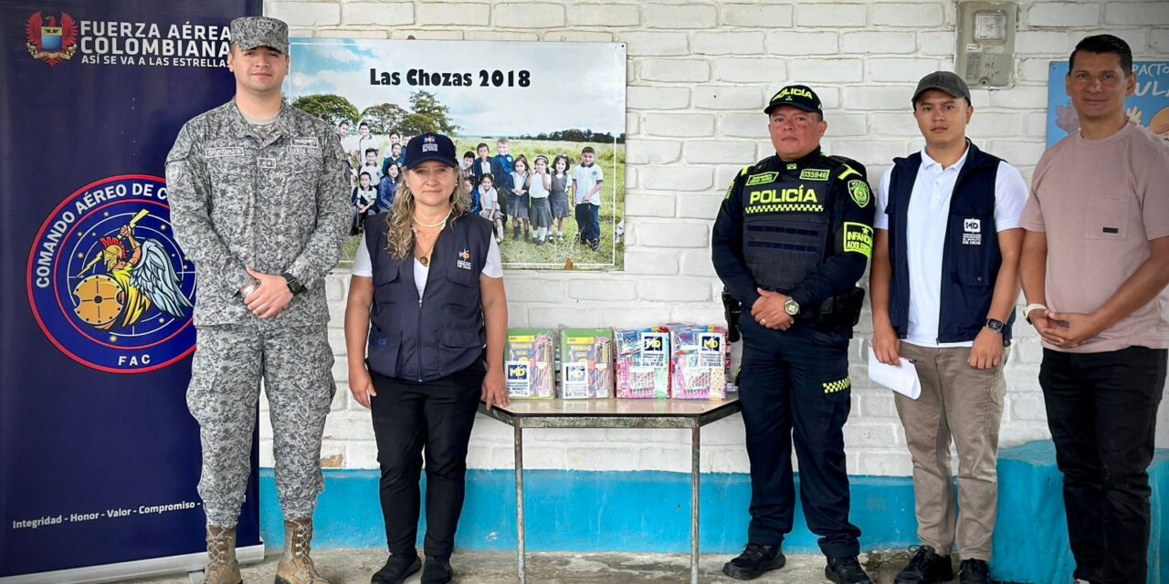 Donación de equipos tecnológicos y escolares a instituciones educativas de Popayán bajo la Estrategia E-PAÍS.