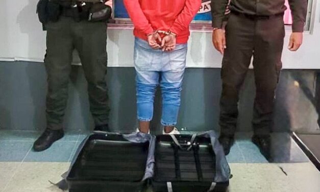 Capturado en flagrancia cuando transportaba en maleta de viaje varios kilos de marihuana en la terminal de Popayán