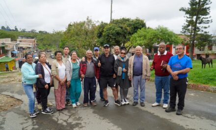 Reparación de vía mejora movilidad en Lomas de Granada, sur de Popayán