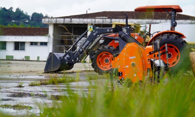 La Alcaldía de Popayán recibe tractor para impulsar el desarrollo agropecuario en el municipio 