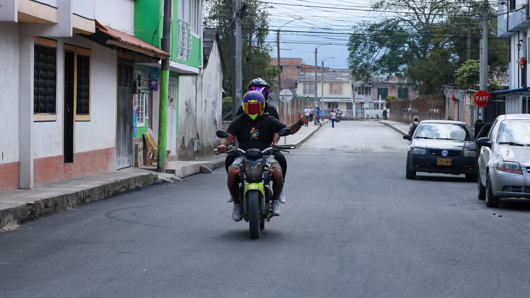 Mejoran vías del barrio Santa Helena en Popayán