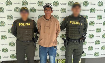 El grupo de bici patrullas de la Policía Nacional, capturo a alias “El Calvo” condenado a 144 meses de prisión en Popayán