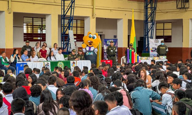 Policía nacional y alcaldía de Popayán lanzan la campaña “regreso a clases, tu morral, tus sueños”.
