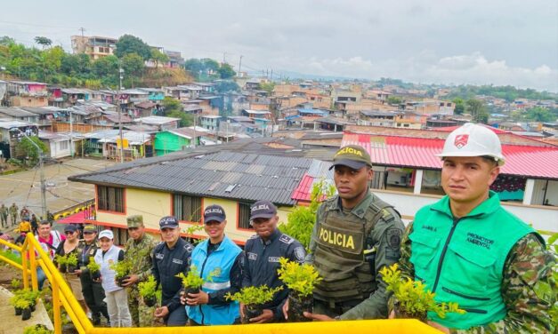 Policía Metropolitana de Popayán y autoridades locales realizan jornada de ornato y embellecimiento en el barrio Gustavo Restrepo