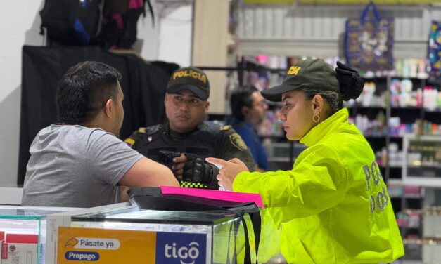 La Policía Metropolitana de Popayán intensifica controles en establecimientos de venta de teléfonos móviles