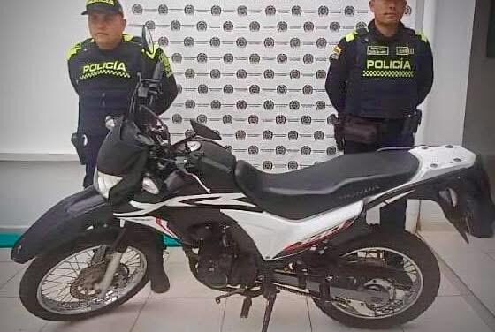 Motocicleta hurtada en Buga fue recuperada en Timbío, Cauca por la Policía Nacional