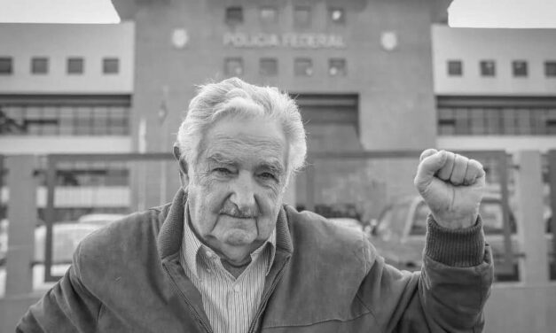 Murió Pepe Mujica: así fue el reconocimiento en vida que le hizo Petro al expresidente uruguayo