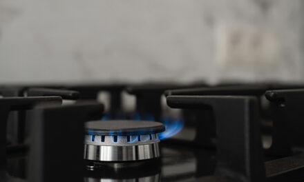 SuperServicios ordena a Alcanos reducir tarifas de gas y devolver cobros adicionales a usuarios