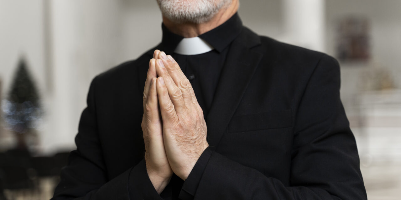 Fumata negra en el Vaticano, no hay acuerdo sobre nuevo papa