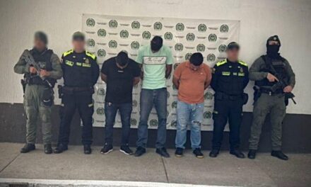 Tres hombres fueron capturados tras recuperación de camioneta hurtada en Popayán