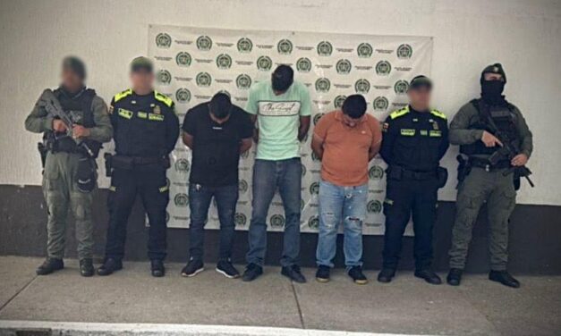 Tres hombres fueron capturados tras recuperación de camioneta hurtada en Popayán
