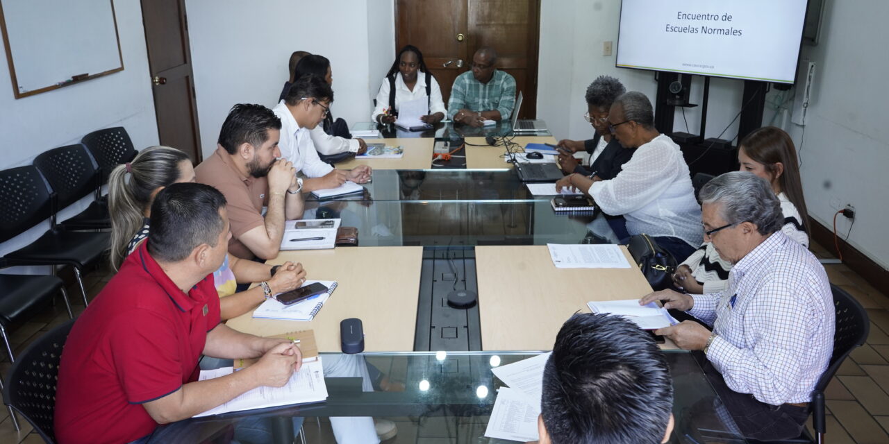 Gobernación del Cauca impulsa fortalecimiento de Escuelas Normales Superiores con encuentro departamental