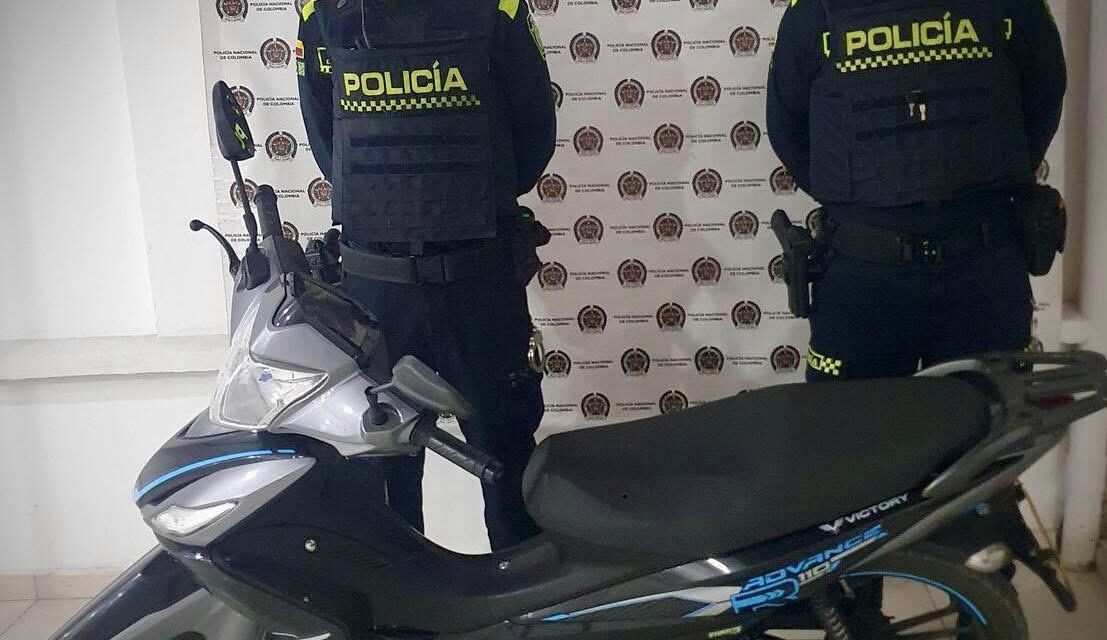 Policía Nacional recupera motocicleta con reporte de hurto en el centro de Timbío
