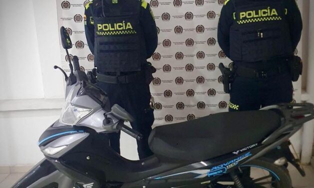 Policía Nacional recupera motocicleta con reporte de hurto en el centro de Timbío