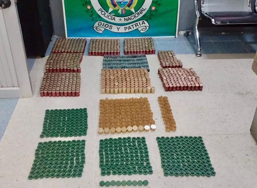 Incautan insumos para licor adulterado en terminal de Popayán