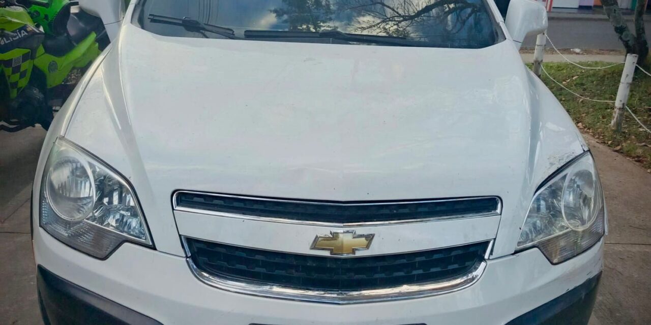 Policía recupera automóvil y motocicleta en Popayán