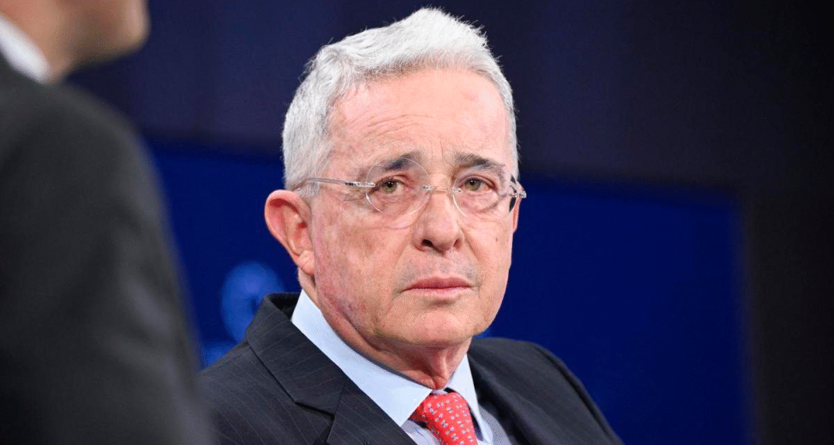Tribunal Superior de Bogotá revoca detención de Álvaro Uribe y ordena su libertad inmediata