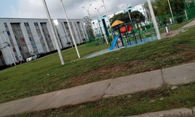 Incendio de cuatro vehículos en el Valle del Ortigal