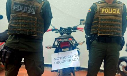 Policía recupera motocicleta en Paispamba, Sotará