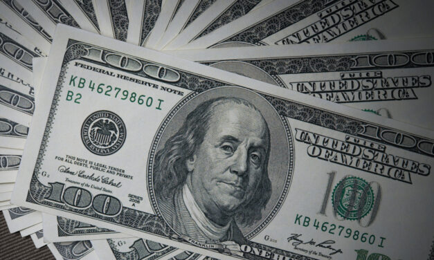 ¿Por qué el dólar sigue a la baja en Colombia?