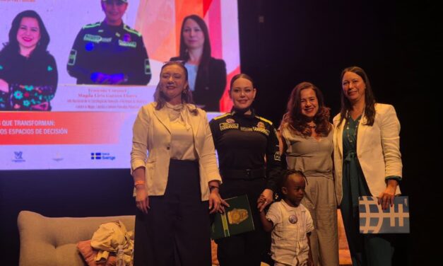 Policía Nacional impulsa el liderazgo femenino