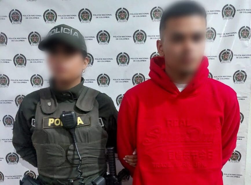 Capturan a joven de 19 años por hurto de motocicleta