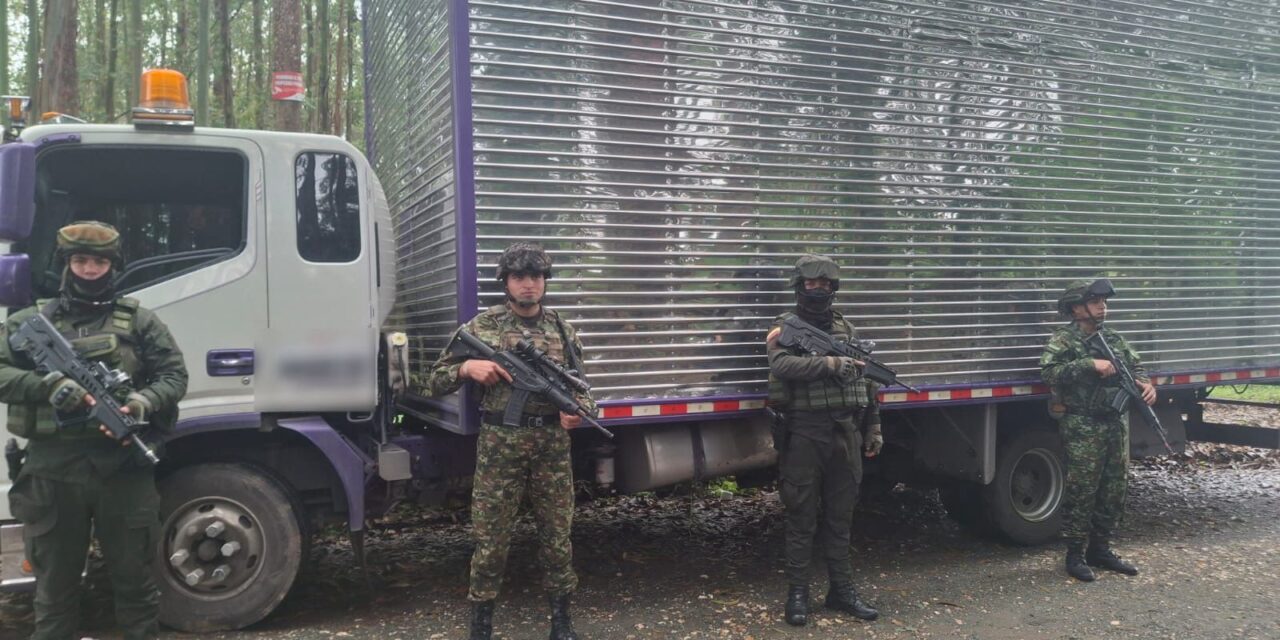 Policía recupera motocicleta y camión hurtados en Popayán