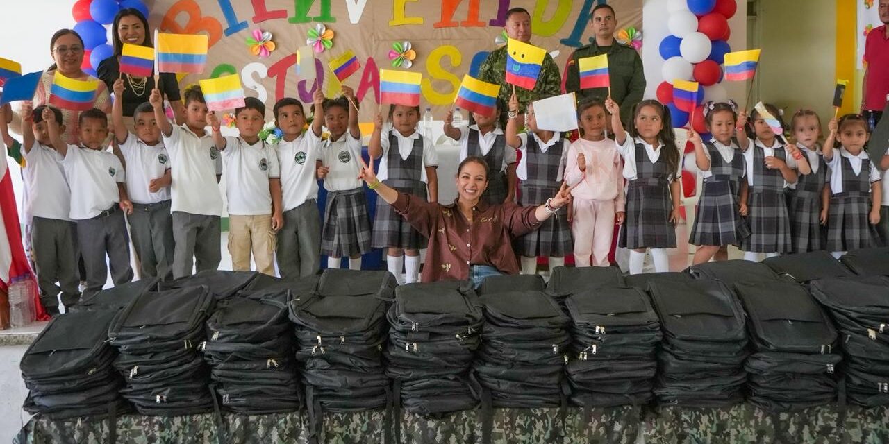 Gobernación del Cauca entrega 500 kits escolares en Argelia