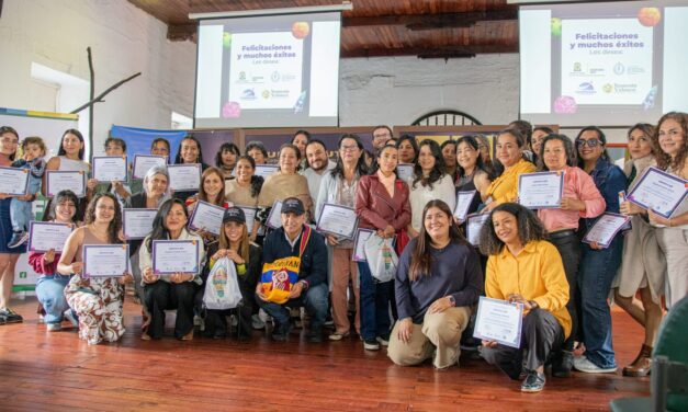 Alcaldía impulsa el emprendimiento local con formación y certificación