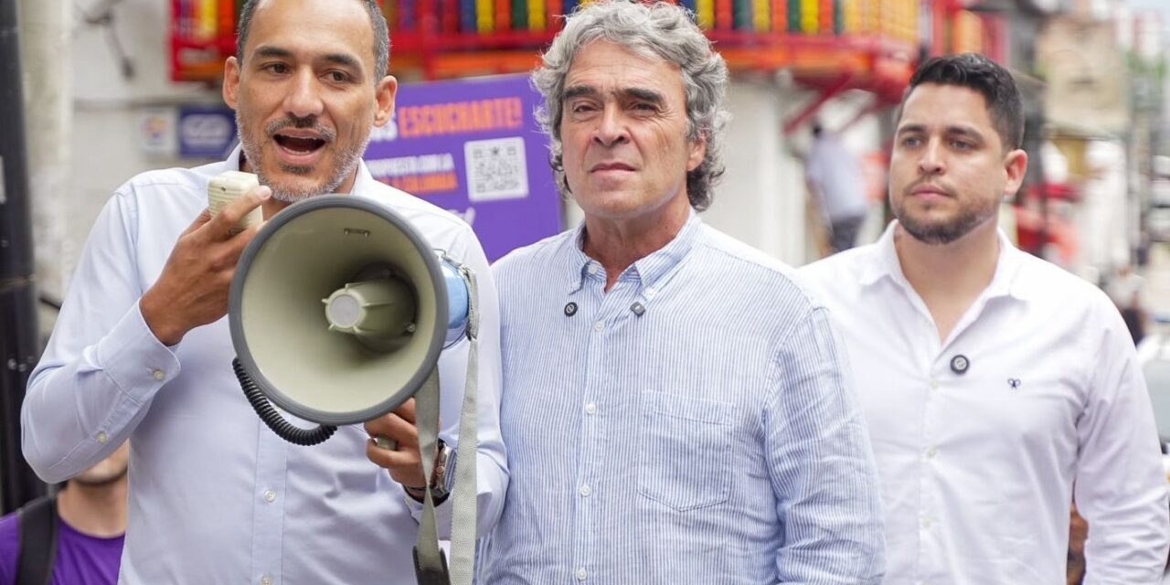 Negarse a debatir: Abelardo no acepta debate de Fajardo