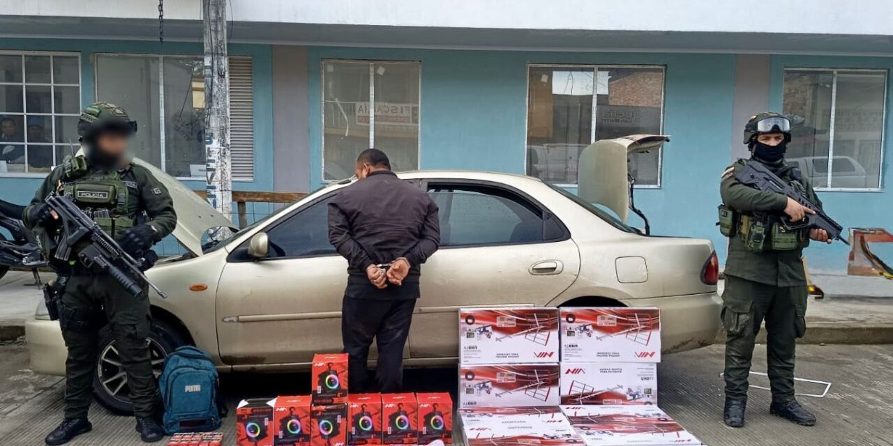 Recuperan furgón y mercancía tras hurto en la vía Panamericana