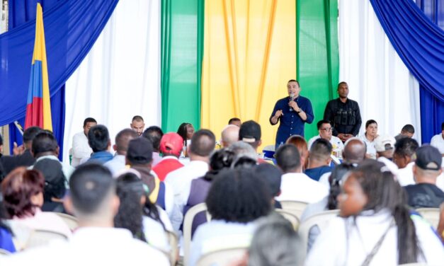 Gobernador del Cauca entrega obras e inversiones en Suárez