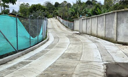 Gobernación del Cauca construye placa huella en Timbío