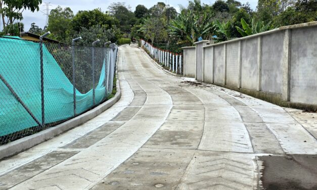 Gobernación del Cauca construye placa huella en Timbío