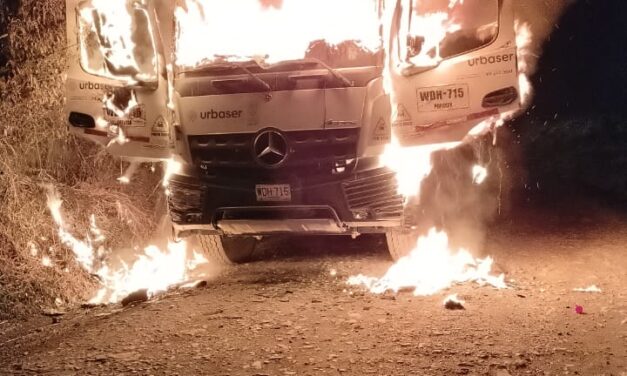 Quema camión Urbaser en Popayán: panfletos, amenazas y crisis en el servicio de aseo