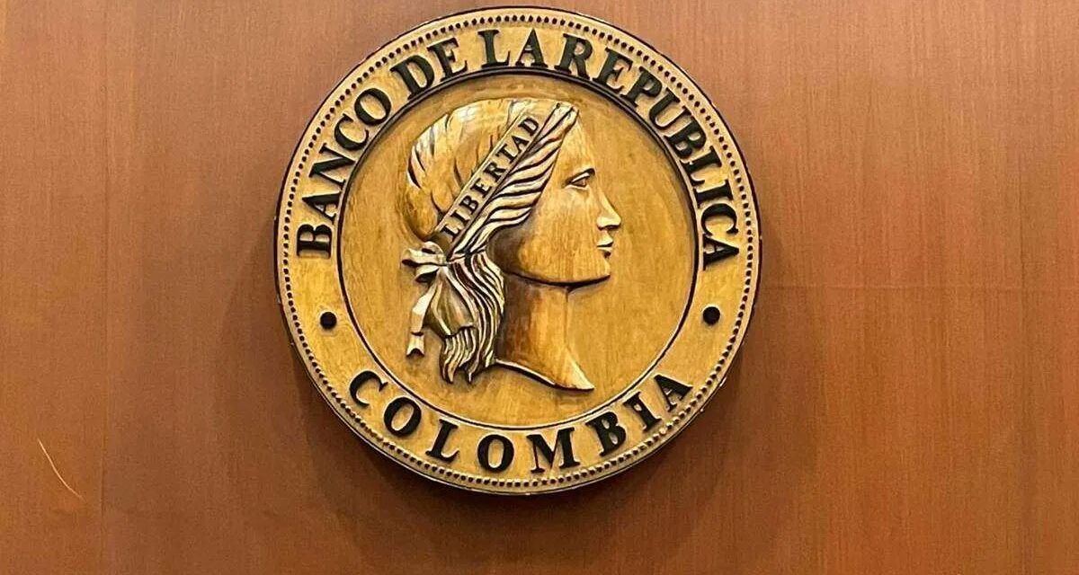 Petro respalda críticas al Banco de la República