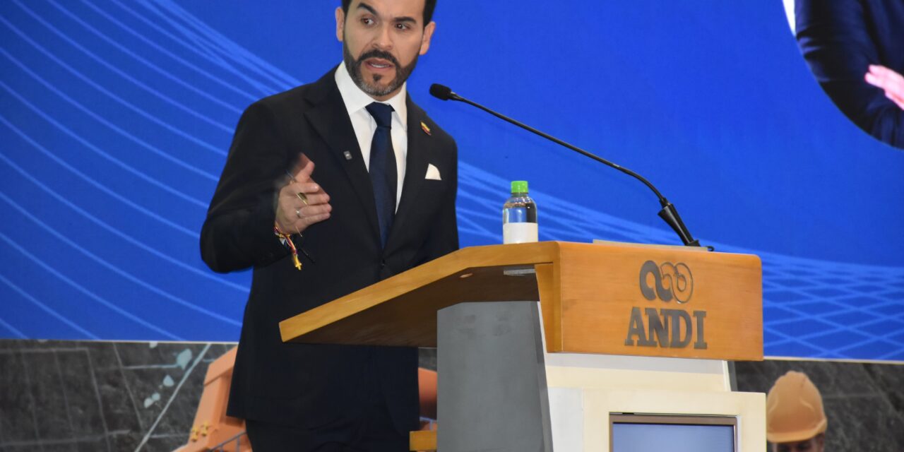Abelardo de la Espriella en polémica por comentarios sexuales y ataques a periodistas mujeres