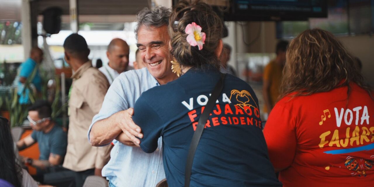 Sergio Fajardo en Cali lanzó propuesta para trabajadores