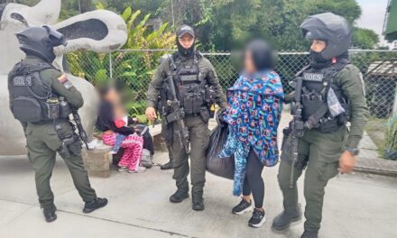 Mujeres capturadas con más de 10 kilos de base de coca