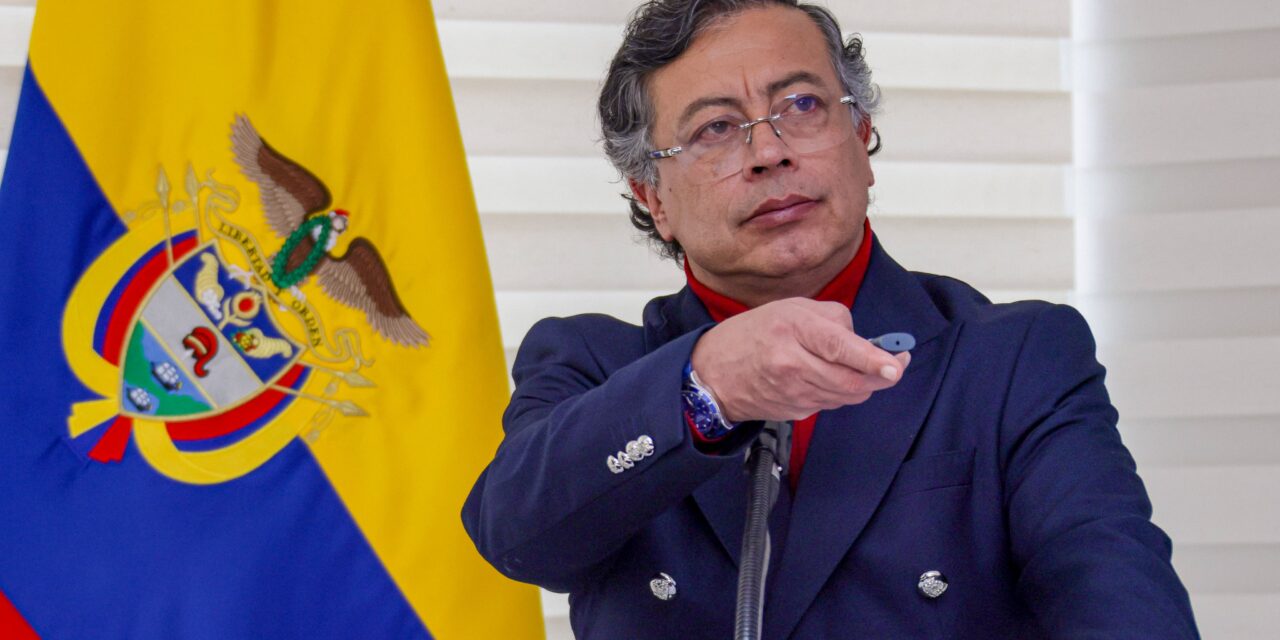Presidente Petro enfrenta 10 procesos por presunta participación en política