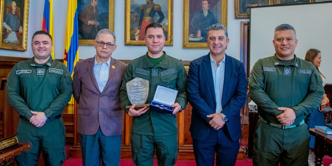 Alcaldía de Popayán rinde homenaje al Teniente Coronel Julián Castañeda