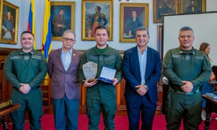 Alcaldía de Popayán rinde homenaje al Teniente Coronel Julián Castañeda