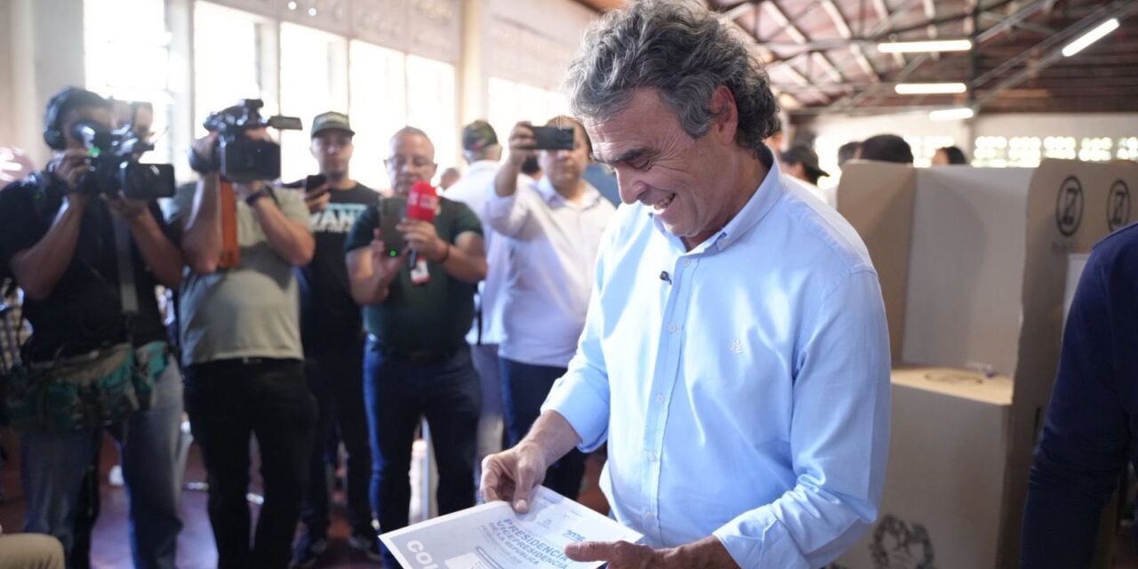 Sergio Fajardo presenta el Decálogo del Millón de Votos
