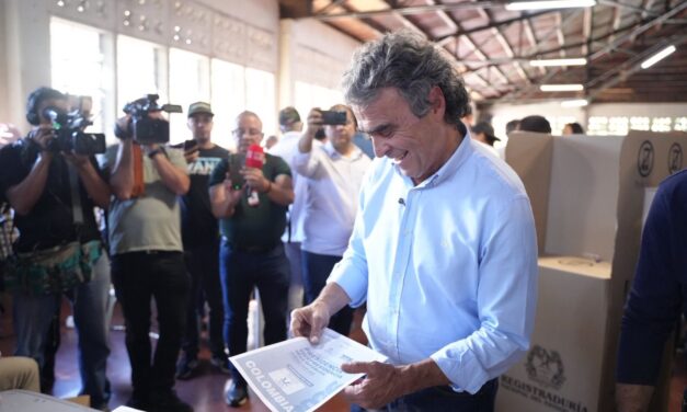 Sergio Fajardo presenta el Decálogo del Millón de Votos