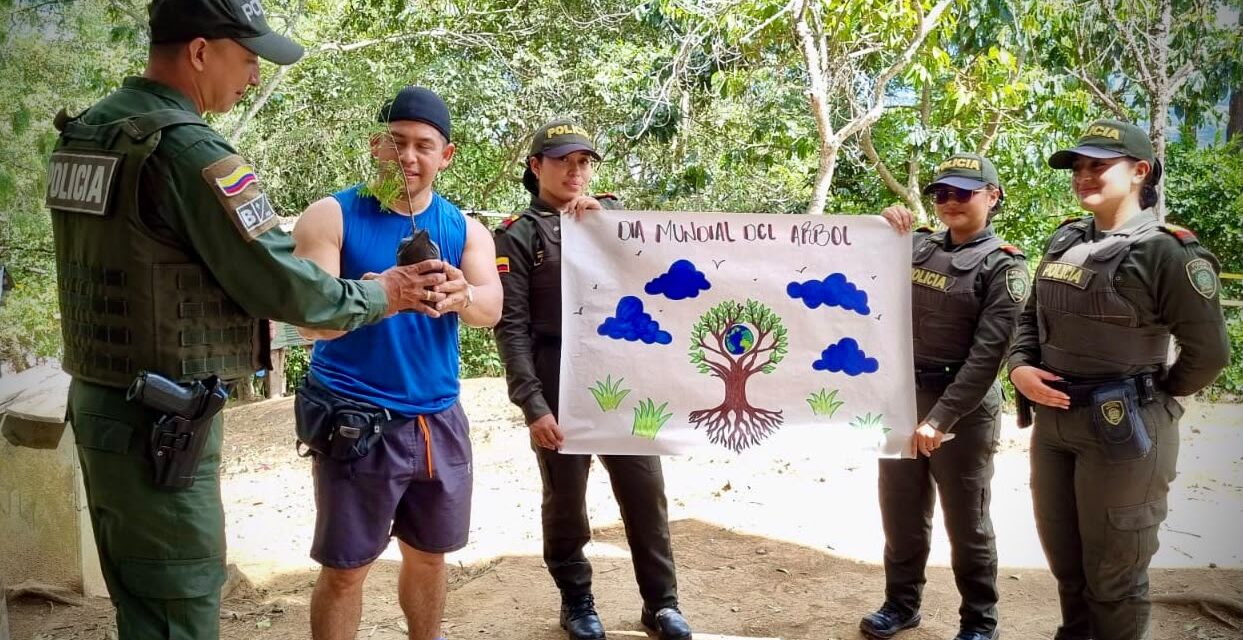 Día Mundial del Árbol en Popayán: Policía Nacional lidera jornadas