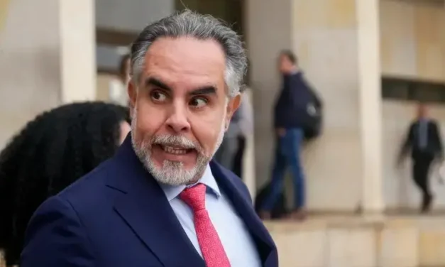 Benedetti podría renunciar al Ministerio del Interior