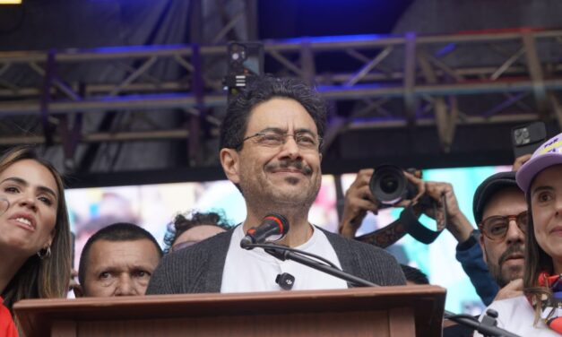Cepeda elimina la constituyente y modifica la Paz Total en su nuevo plan de gobierno