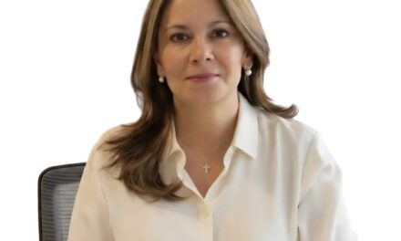 Ana María Vesga Gaviria es designada ministra de Salud por Abelardo de la Espriella